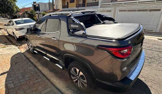 FIAT TORO 1.3 TURBO 270 FLEX VOLCANO AT6 FIAT TORO 1.3 TURBO 270 FLEX VOLCANO AT6